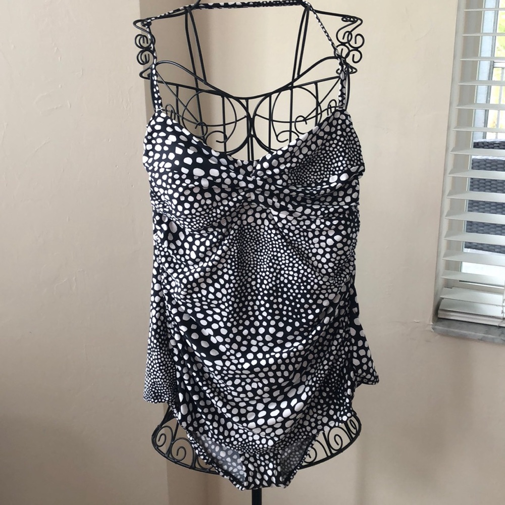 Tropical Escape One Piece Polka Dot Swimsuit 16